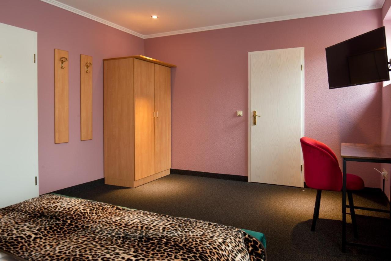 Smarthotel Flamingo Self Check-In Гисен Экстерьер фото
