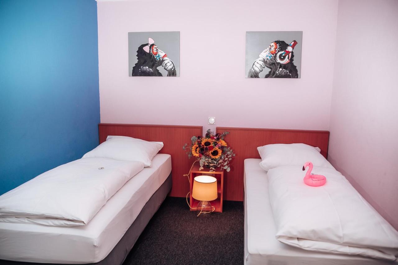 Smarthotel Flamingo Self Check-In Гисен Экстерьер фото