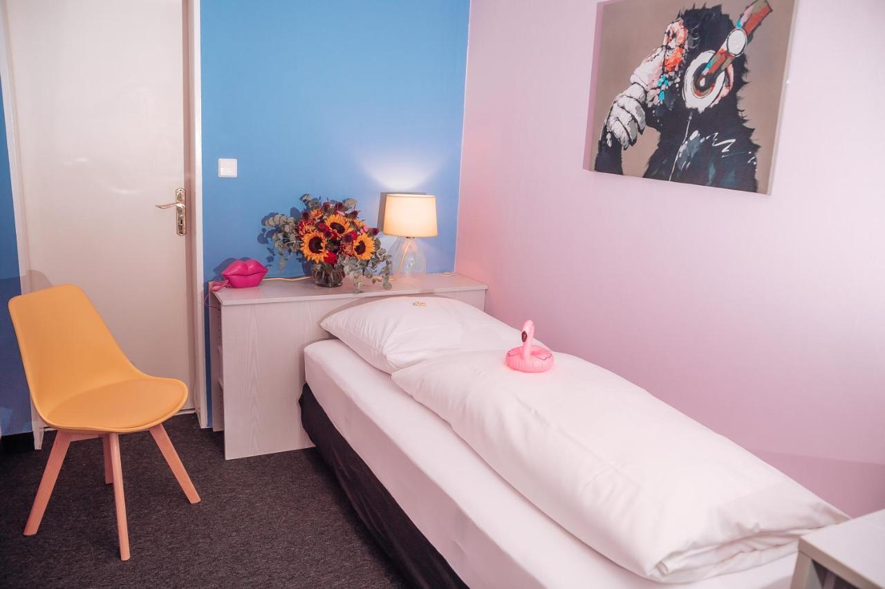 Smarthotel Flamingo Self Check-In Гисен Экстерьер фото