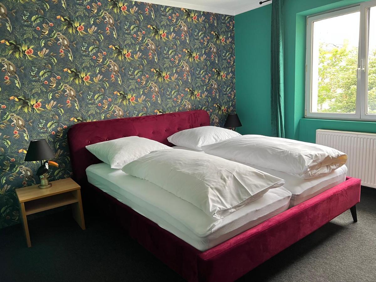 Smarthotel Flamingo Self Check-In Гисен Экстерьер фото