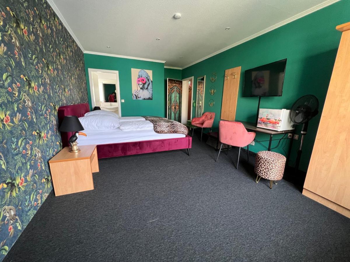 Smarthotel Flamingo Self Check-In Гисен Экстерьер фото